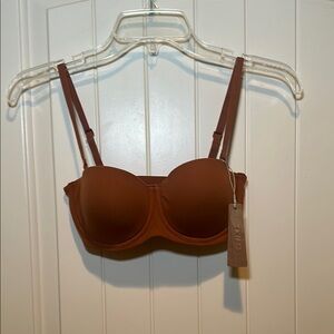 NWT Bronze/Brown Strapless Convertible Bra - Women Intimates & Sleepwear